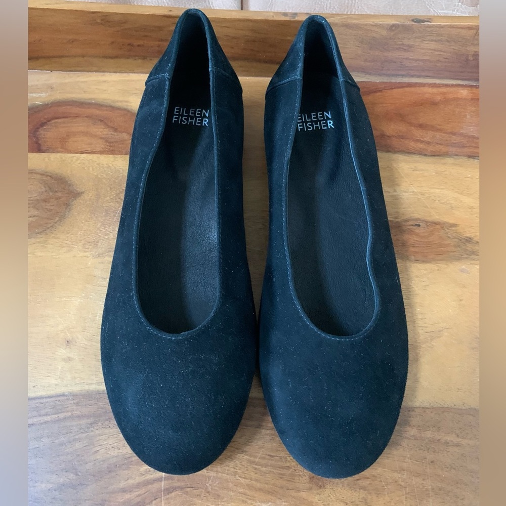 Eileen Fisher Women's Black Suede Flats
